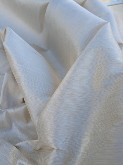 Scalamandre Diffusion Taffeta Cream Iridescent Silk Taffeta Texture MSRP USD294/y