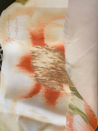 Scalamandre Anemone Flower Red and Cream Atmospheric 100% Silk Taffeta Print 20 Screens MSRP USD 278/Y