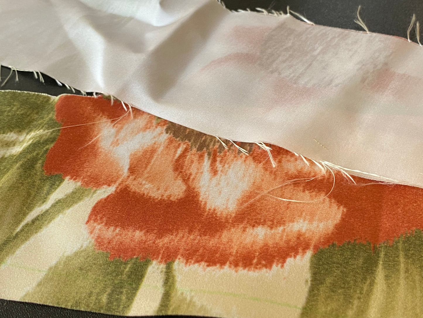 Scalamandre Anemone Flower Red and Cream Atmospheric 100% Silk Taffeta Print 20 Screens MSRP USD 278/Y