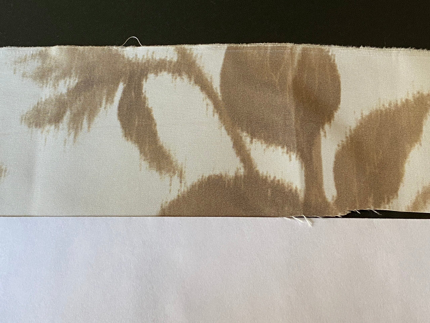 Scalamandre Anemone Flower Sepia Light Brown Grey On Cream Atmospheric 100% Silk Taffeta Print 20 Screens MSRP USD 278/Y