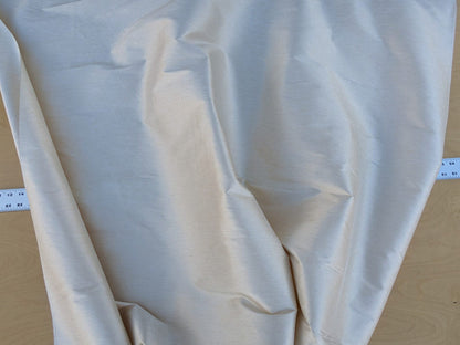 Scalamandre Hinson  Diffusion Taffeta Cream Iridescent Silk Taffeta Texture MSRP USD294/y