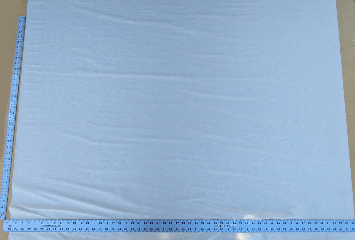 Scalamandre Diffusion Taffeta Cream Iridescent Silk Taffeta Texture MSRP USD294/y