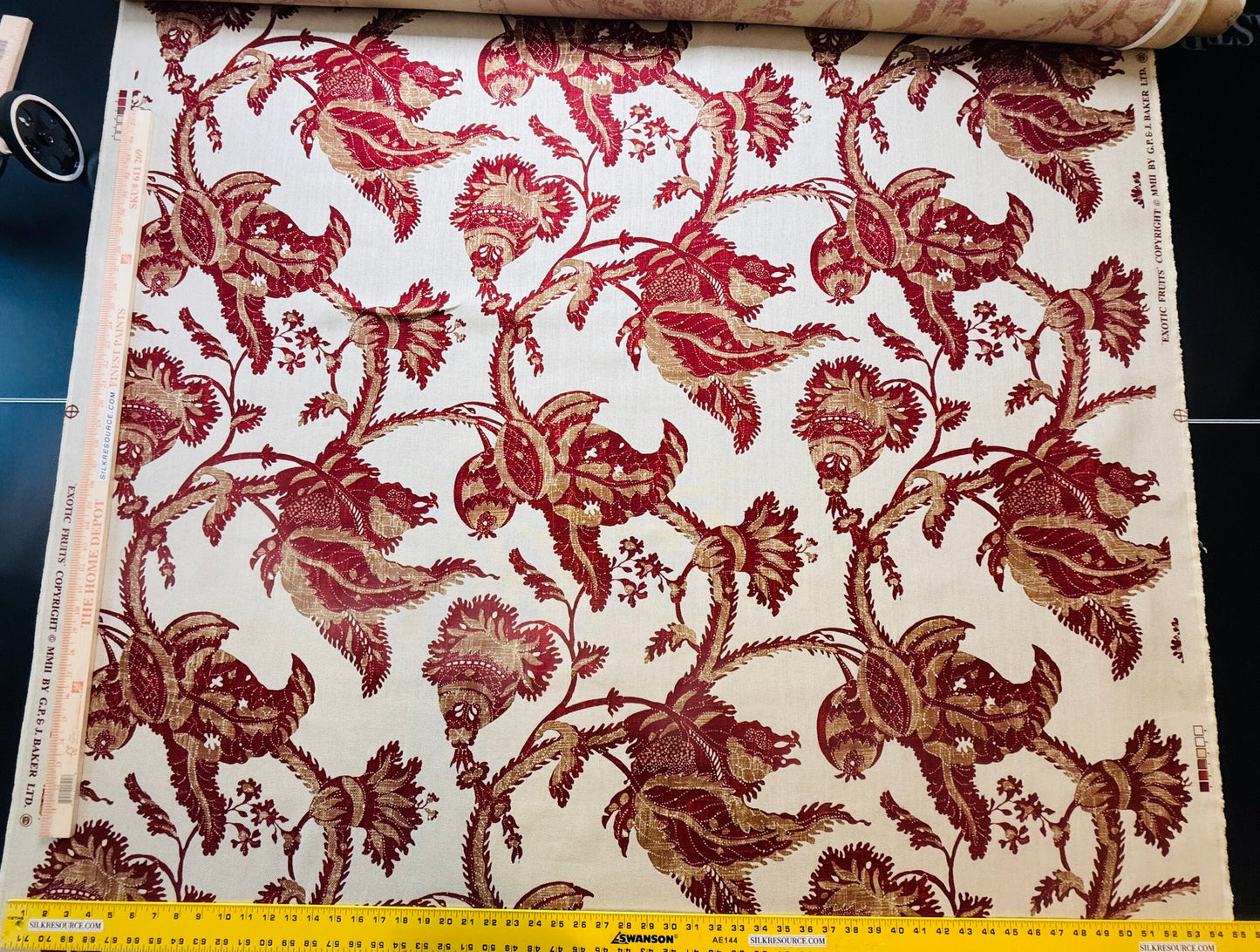 By Yd Lee Jofa Exotic Fruits Brick Biscuit Red on White Pom Thistle Vine Tropical Large Linen Print MSRP USD 196/Y