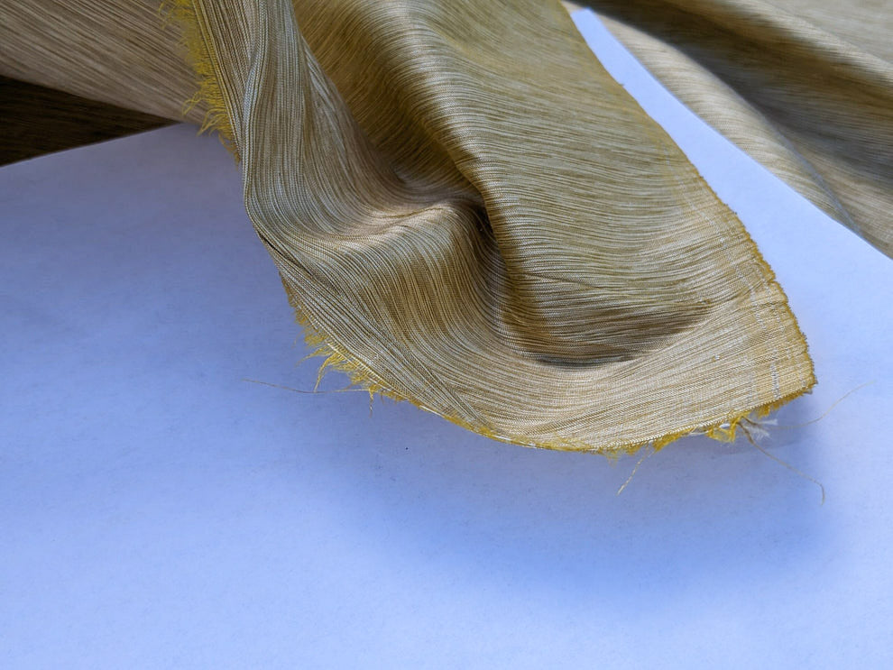 Scalamandre  Hinson  Diffusion Taffeta Gold Silk Solid Texture MSRP USD294/y