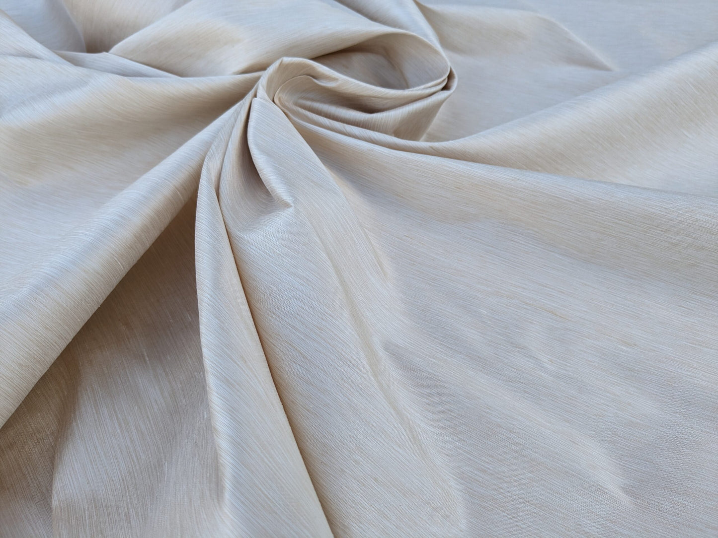 Scalamandre Diffusion Taffeta Ivory Cream White Silk Solid Texture MSRP USD294/y