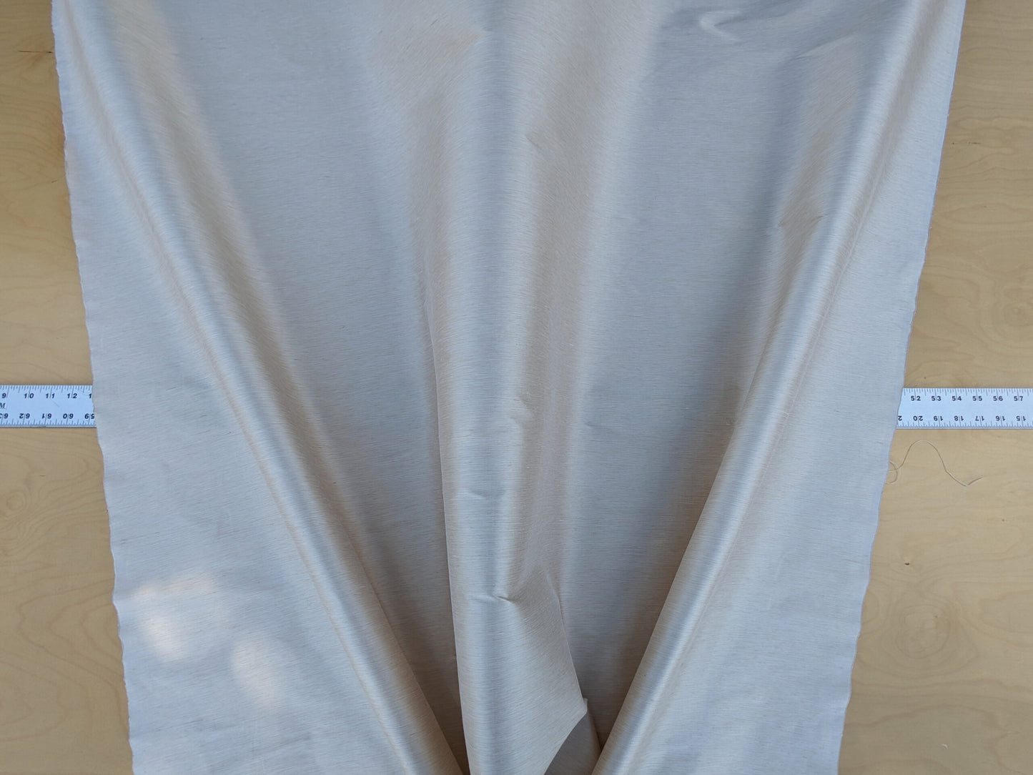 Scalamandre Diffusion Taffeta Ivory Cream White Silk Solid Texture MSRP USD294/y