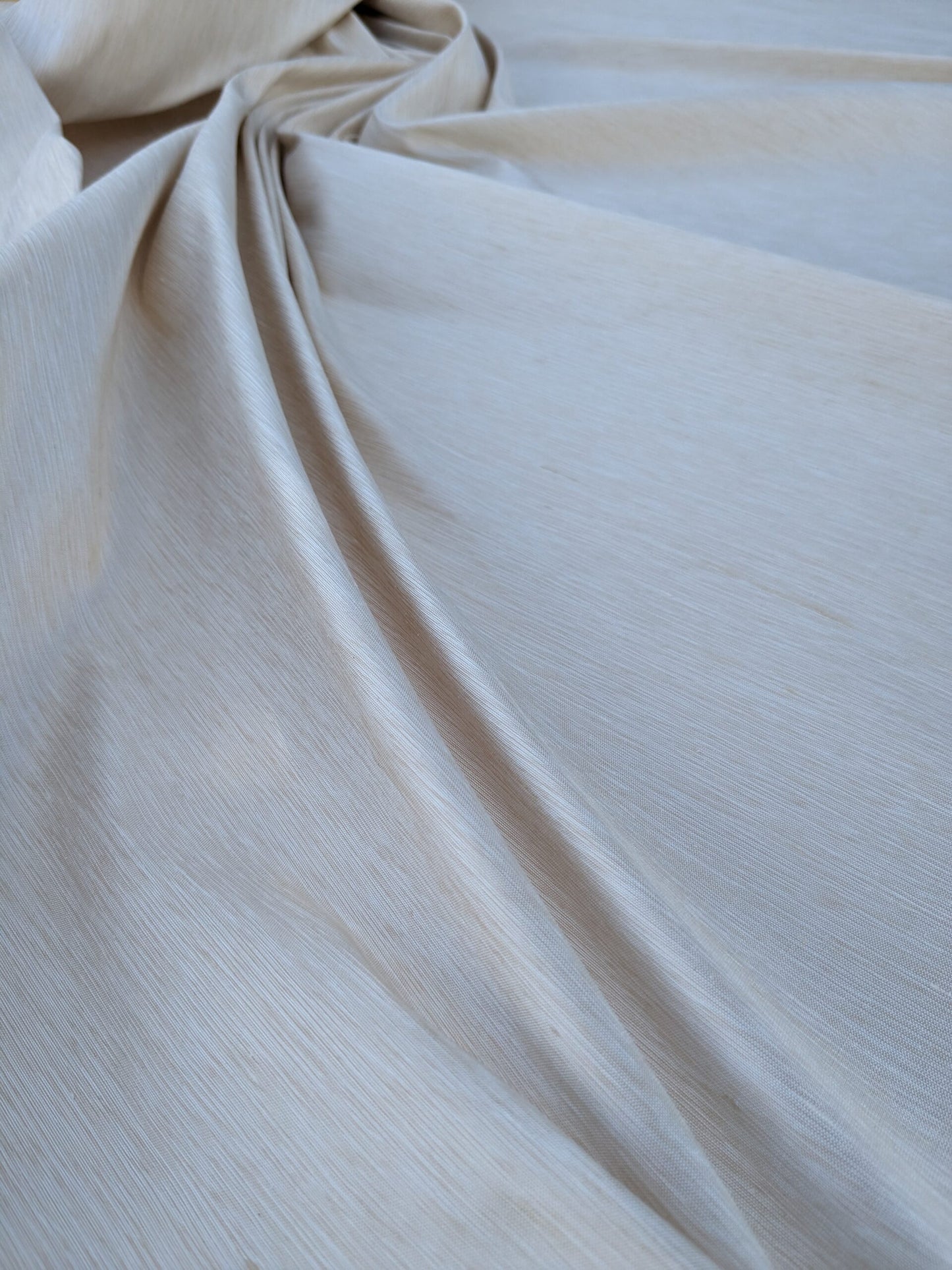 Scalamandre Diffusion Taffeta Ivory Cream White Silk Solid Texture MSRP USD294/y