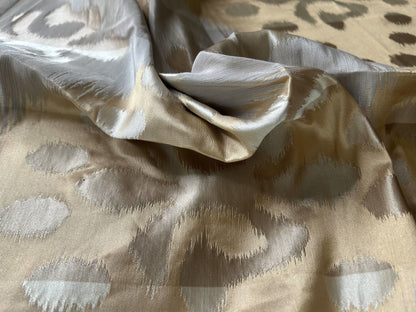 2.38 Yards Scalamandre Grey Watkins Angel Of Longevity in Cameo/Grey/Taupe Silk Linen Diamond Ogee Ikat MSRP USD 306/y