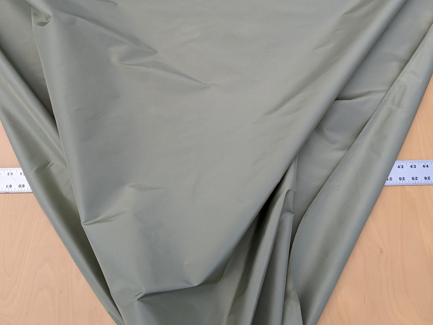 Scalamandre  Althorp Taffeta Green Sage muted Green Silk Taffeta Gorgeous Texture MSRP USD 300/yd