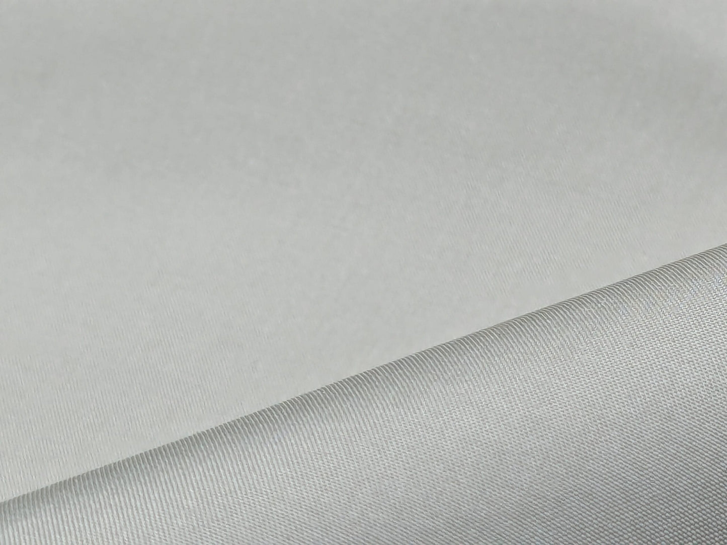 Scalamandre  Althorp Taffeta Green Sage muted Green Silk Taffeta Gorgeous Texture MSRP USD 300/yd