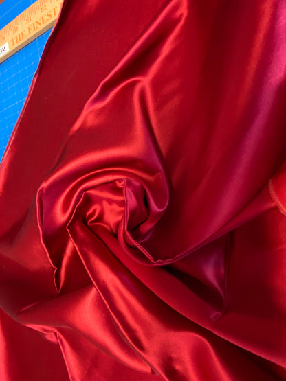 6 Berkbox72 Scalamandre Silk Square Sarin Cherry Red Plain Solid MSRP USD300+/Y