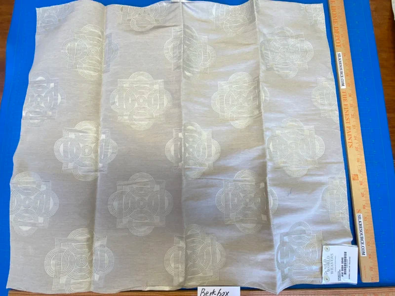 31 Berkbox72 Scalamandre Old World Weavers Square Silk Lockette Alabaster Cream White MSRP USD 348/y