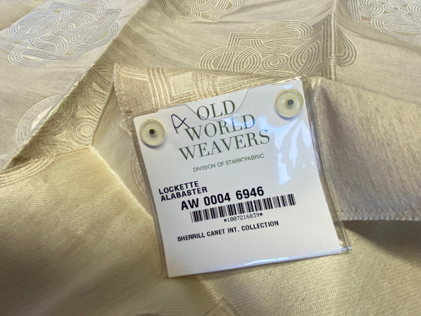 31 Berkbox72 Scalamandre Old World Weavers Square Silk Lockette Alabaster Cream White MSRP USD 348/y