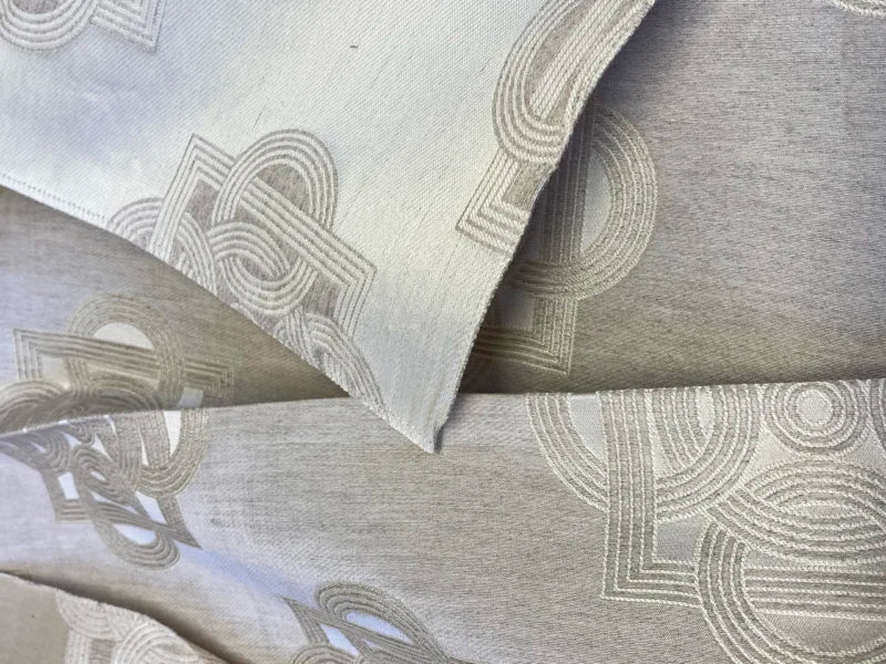 34 Berkbox72 Scalamandre Old World Weavers Square Silk Lockette Alabaster Cream White MSRP USD 348/y