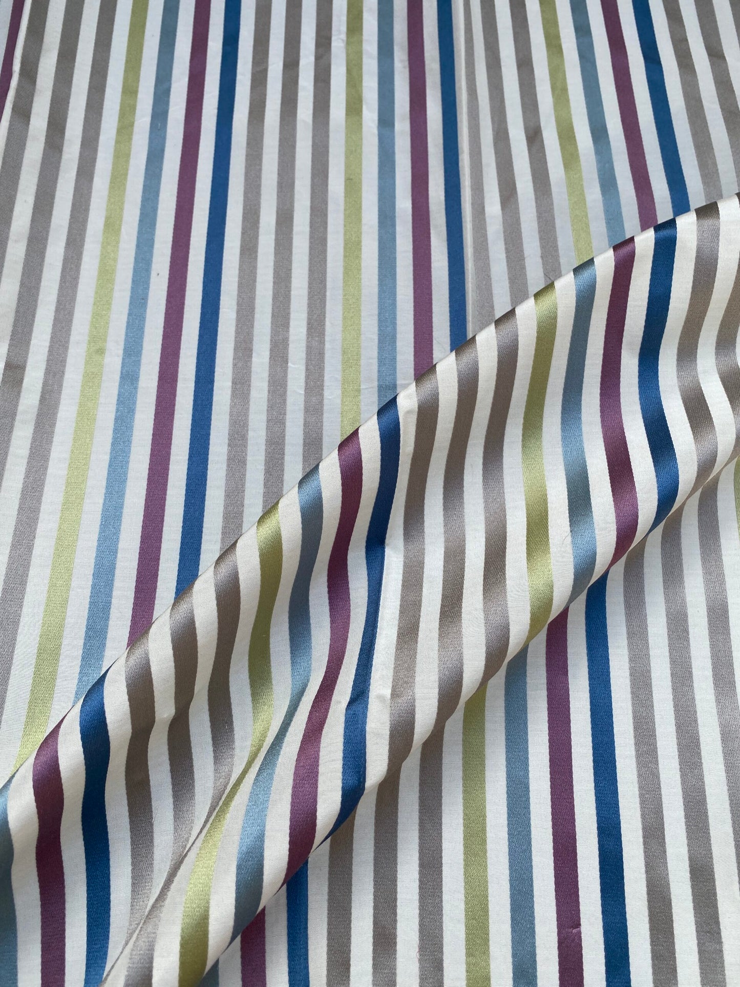 62 Berkbox72 Scalamandre Square Silk Tribolo Silver Blue Silk Stripe MSRP USD200/y