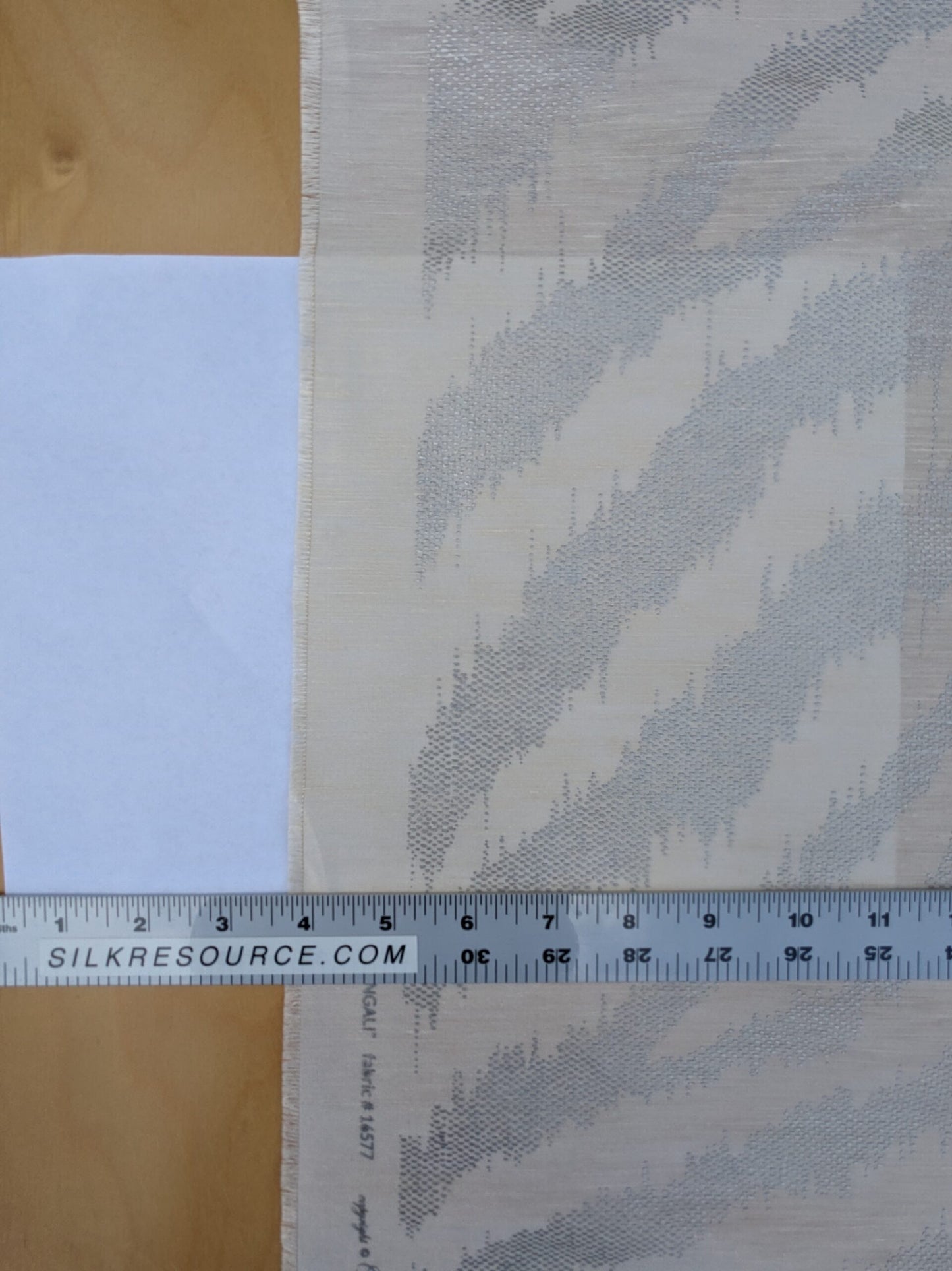 Scalamandre  Bengali Champagne Leopard Tiger Animal Skin Print Linen Silk MSRP USD366/y