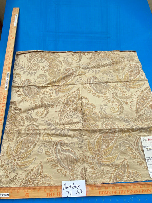 42 Berkbox71 Scalamandre Square Silk Fonthill Douglas Flax/Neutral Paisley Renaissance Damask  MSRP USD 336/y