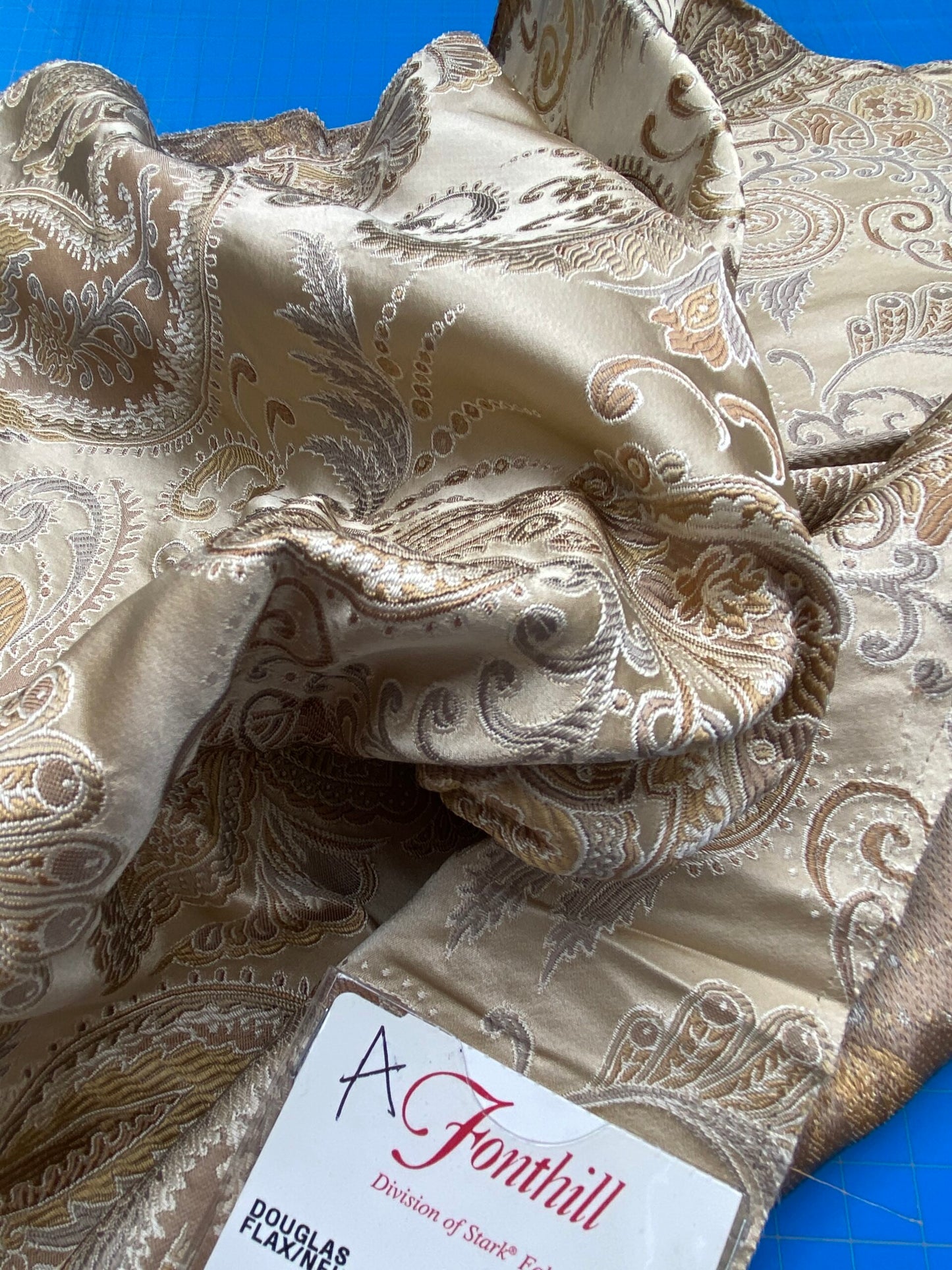 42 Berkbox71 Scalamandre Square Silk Fonthill Douglas Flax/Neutral Paisley Renaissance Damask  MSRP USD 336/y