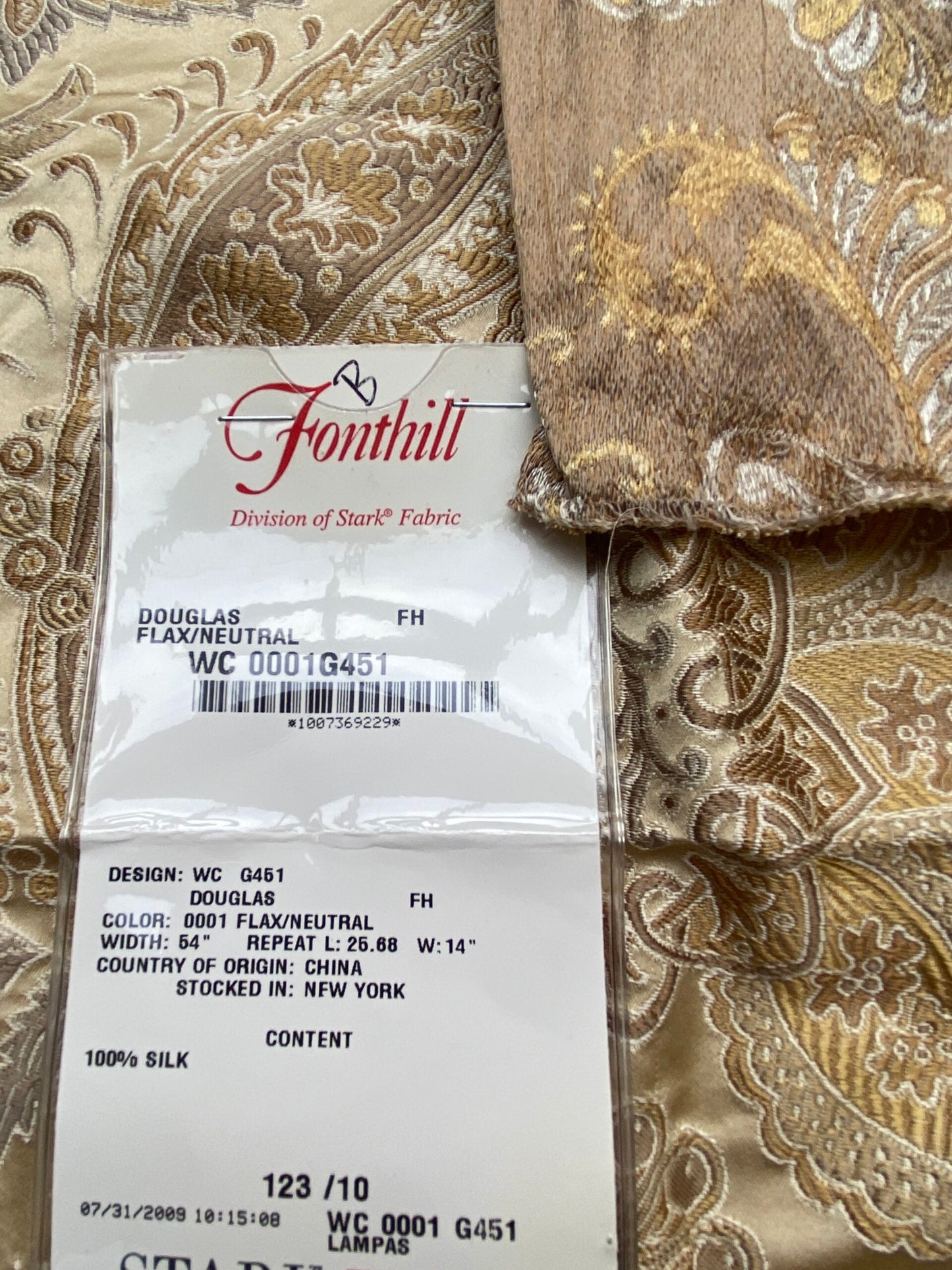 43 Berkbox71 Scalamandre Square Silk Fonthill Douglas Flax/Neutral Paisley Renaissance Damask  MSRP USD 336/y