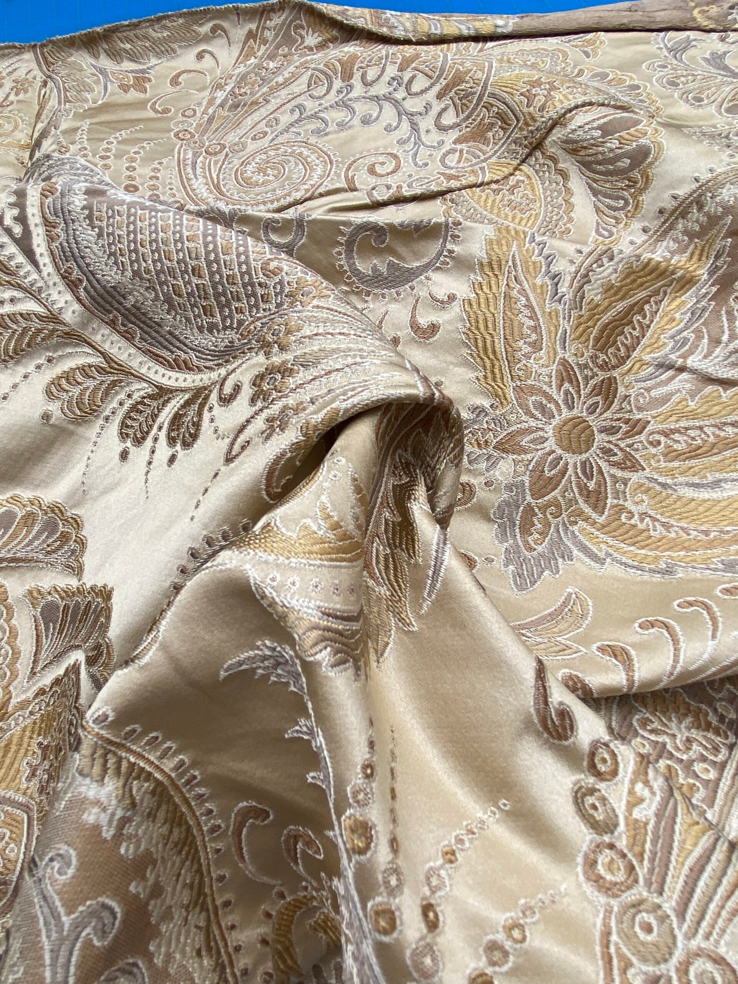 43 Berkbox71 Scalamandre Square Silk Fonthill Douglas Flax/Neutral Paisley Renaissance Damask  MSRP USD 336/y