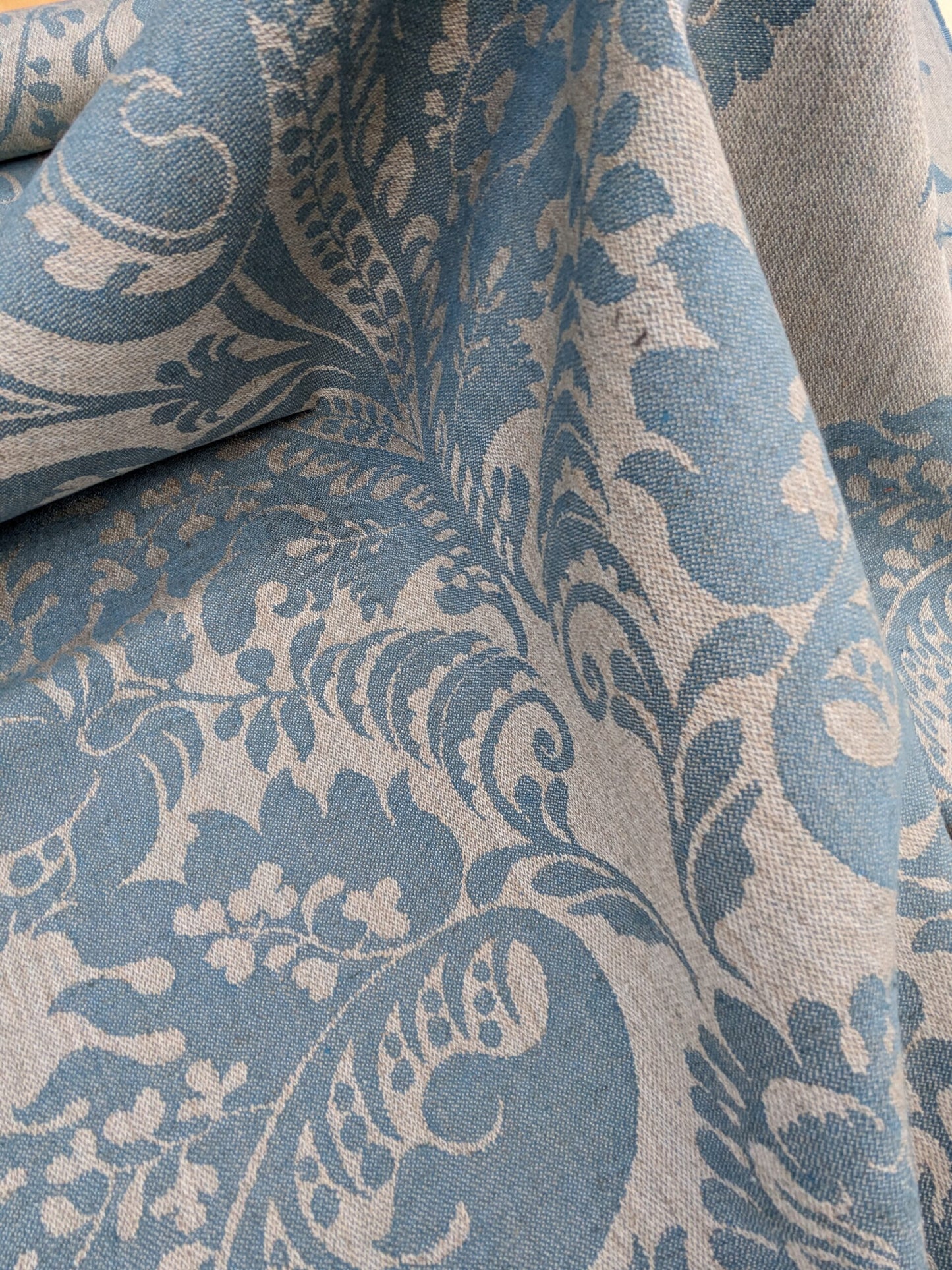 Scalamandre Amelia Delphinium Blue Renaissance Damask Jacquard Linen Acanthus Feather MSRP USD 176/y