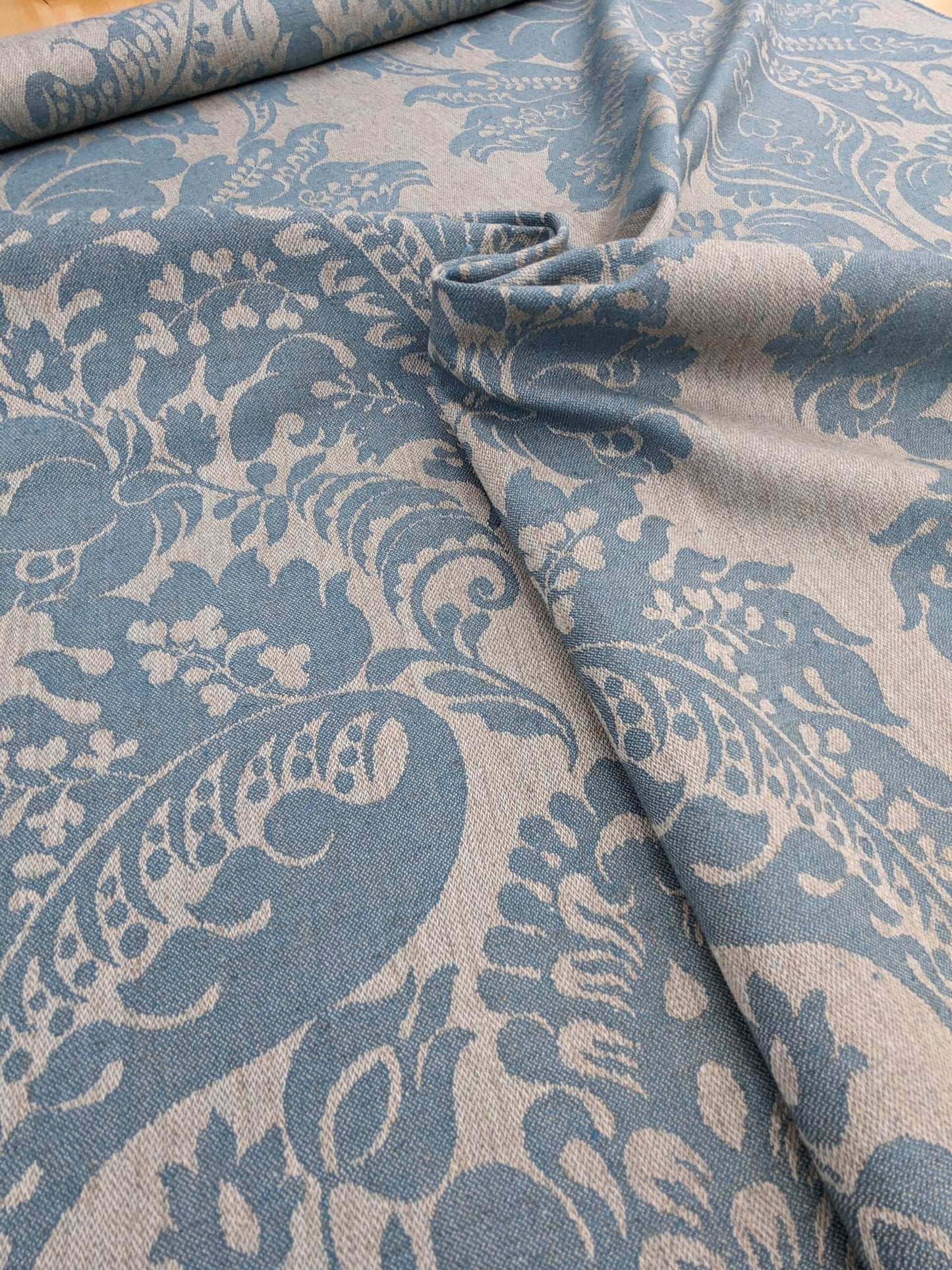 Scalamandre Amelia Delphinium Blue Renaissance Damask Jacquard Linen Acanthus Feather MSRP USD 176/y