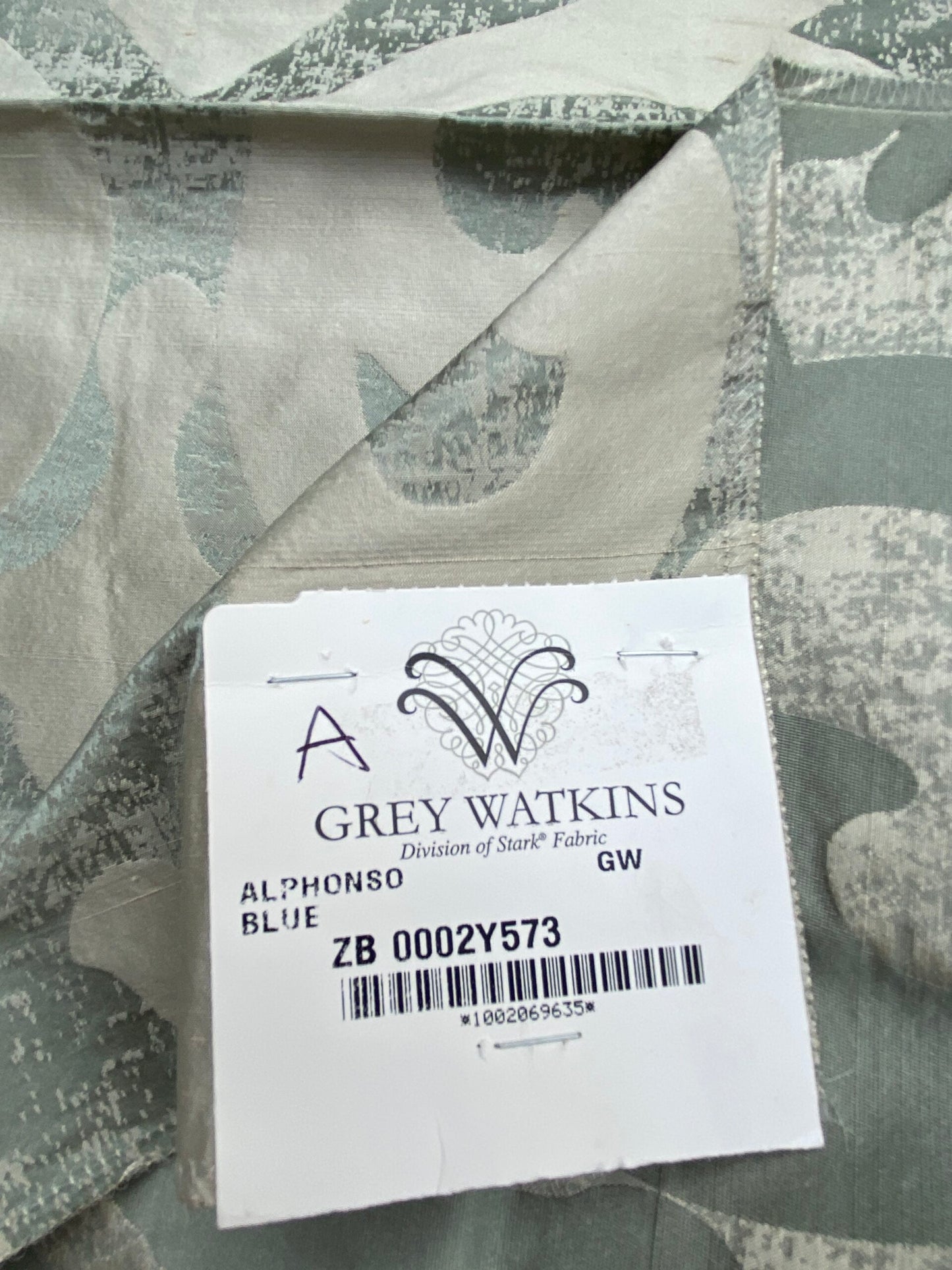 65 Berkbox71 Scalamandre Square Silk by Grey Watkins Alphonso Blue Damask Gray MSRP USD 228/y
