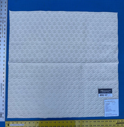 35 Berkbox47 27″x 27″ Square  Scalamandre Boris Kroll Chain Weave Cream Diamond Ogee