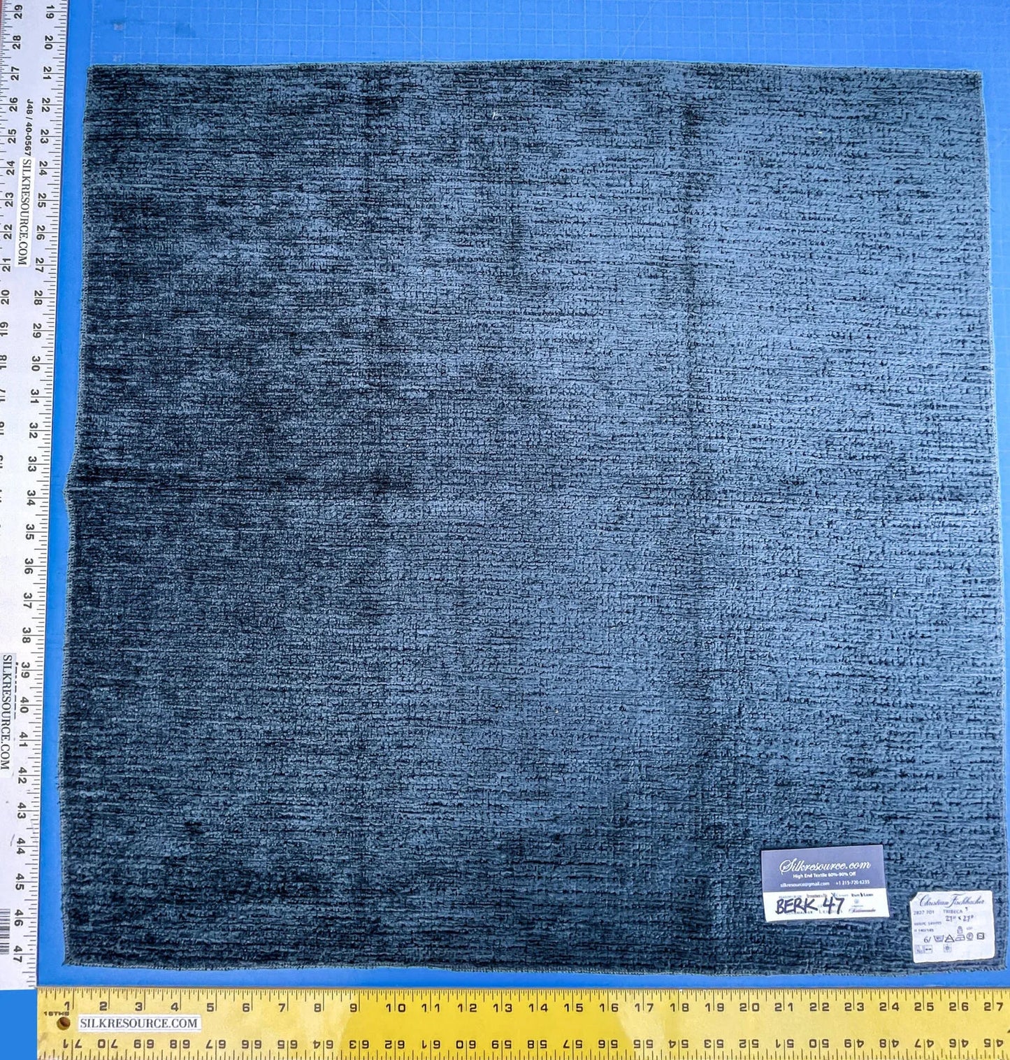 39 Berkbox47 27″x 27″ Square Scalamandre Christian Fischbacher TRIBECA  Wool Solid Texture