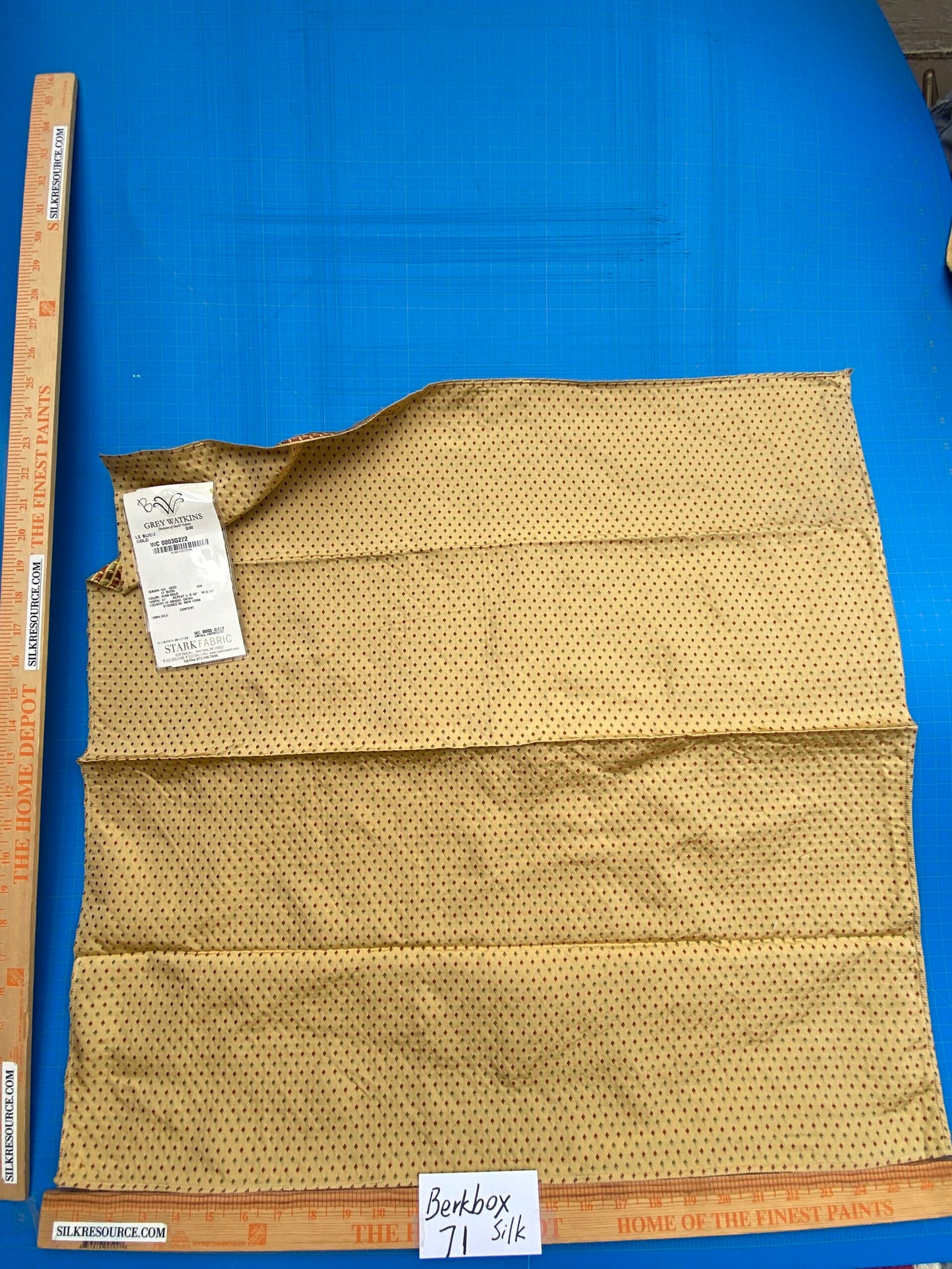 78 Berkbox71 Scalamandre Square Silk by Grey Watkins Le Bijou Gold Small Jacquard Yellow Small Scale MSRP USD 300+/Y