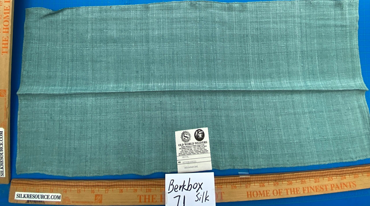 91 Berkbox71 Scalamandre Square Silk by Old World Weavers Nepal Aquamarine Solid MSRP USD 310/y