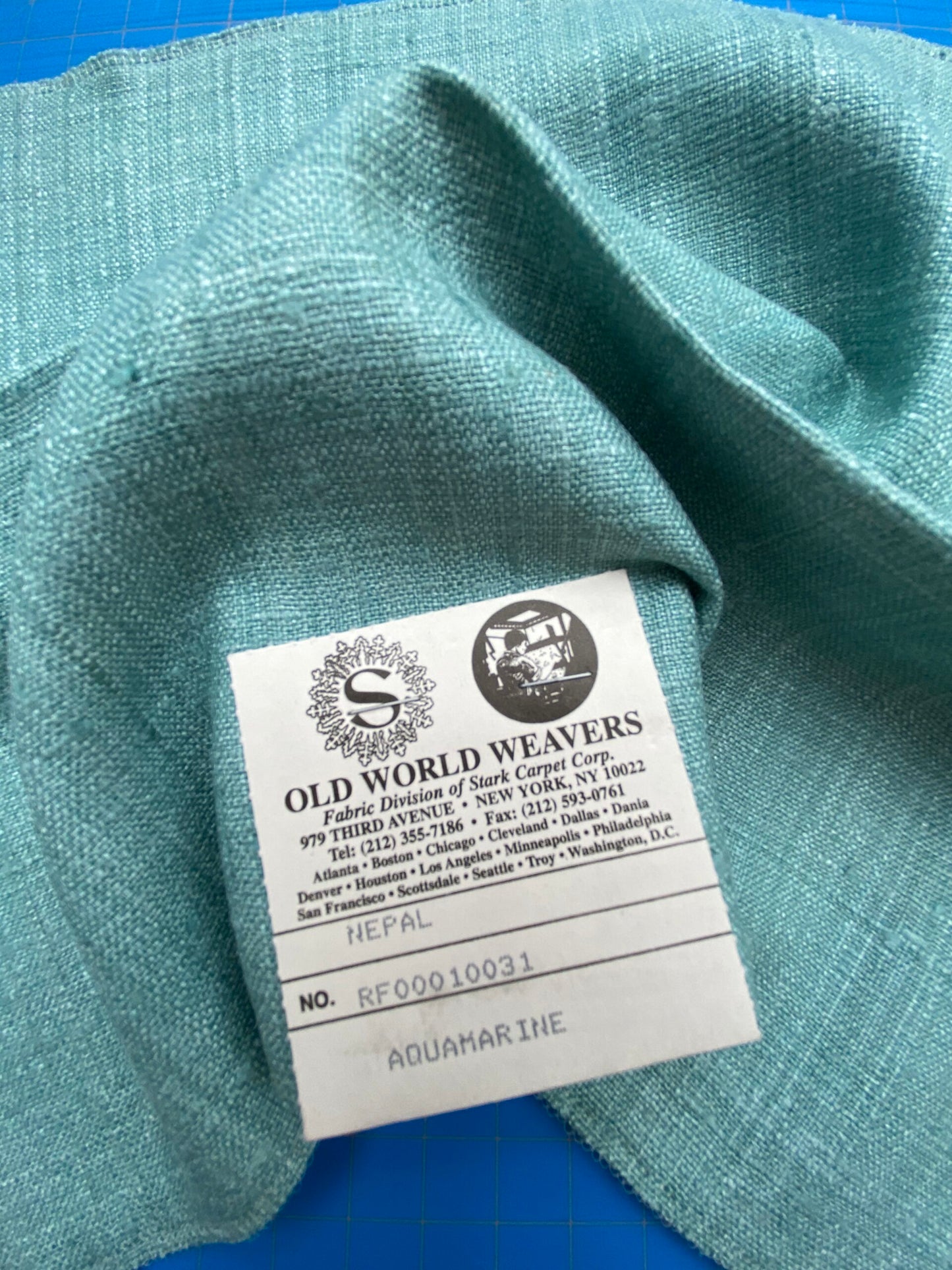 91 Berkbox71 Scalamandre Square Silk by Old World Weavers Nepal Aquamarine Solid MSRP USD 310/y