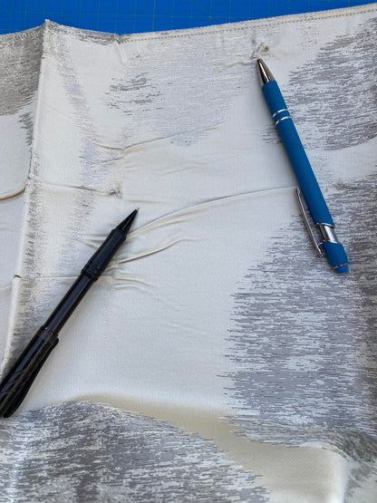 5 Berkbox73 Square Silk Blend by Old World Weavers Isabella Moon Glow Gray White MSRP USD 428/y