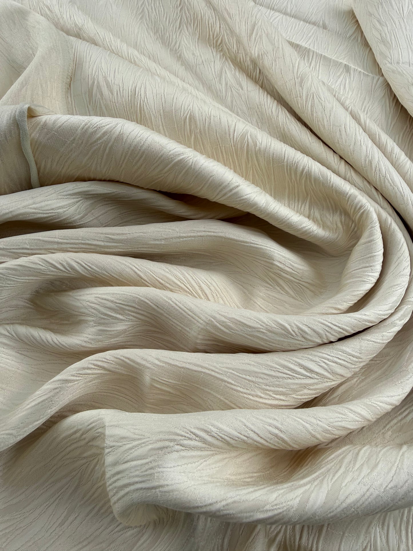 Scalamandre Pirana Ricci Silk Textured Chevron Willow Foliage Fabric in Cream White - By The Yard - MSRP USD298/y