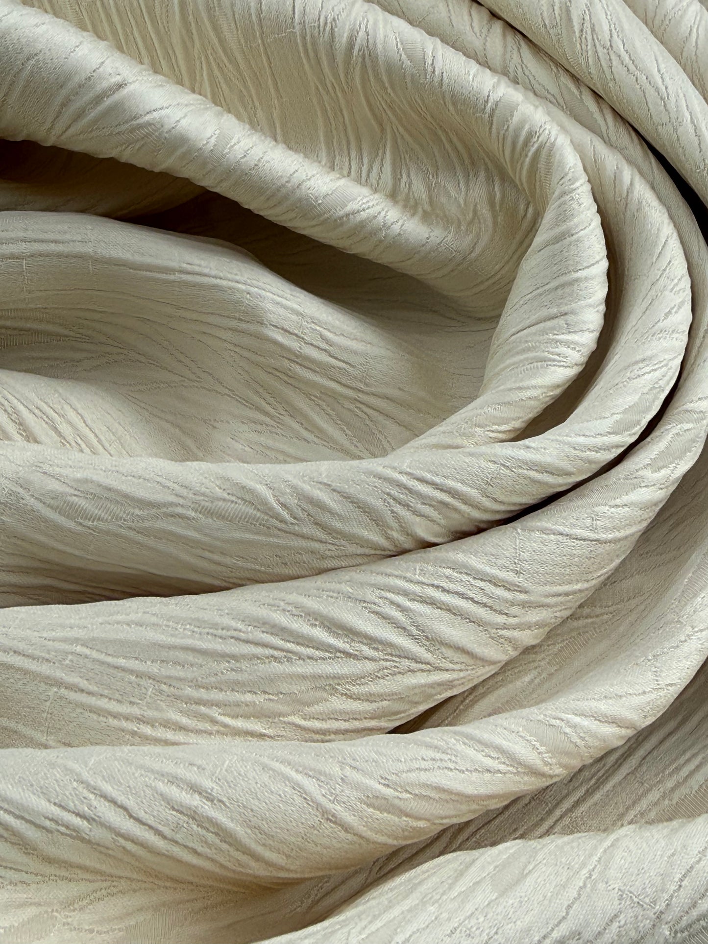 Scalamandre Pirana Ricci Silk Textured Chevron Willow Foliage Fabric in Cream White - By The Yard - MSRP USD298/y