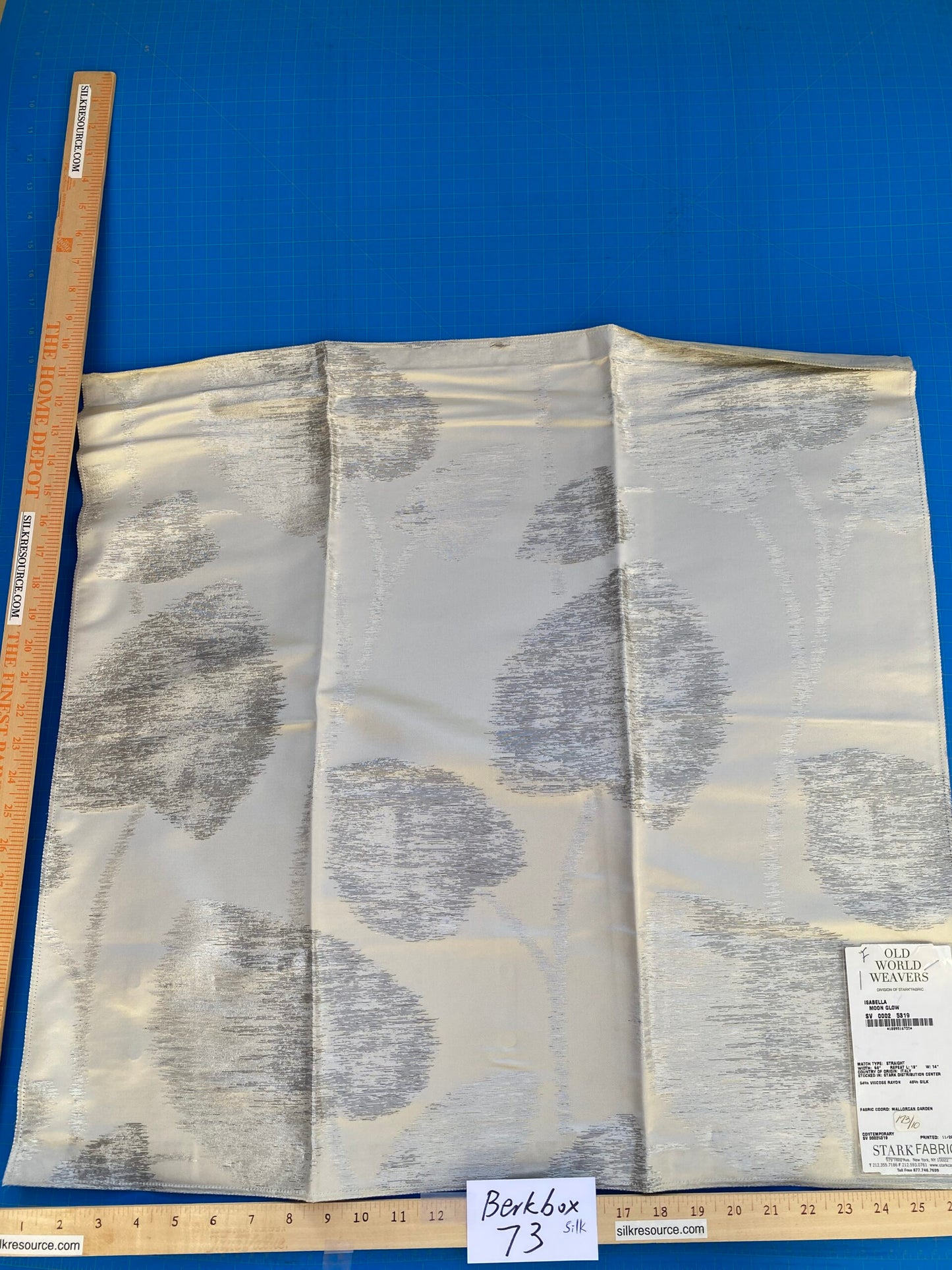 8 Berkbox73 Square Silk Blend by Old World Weavers Isabella Moon Glow Gray White MSRP USD 428/y