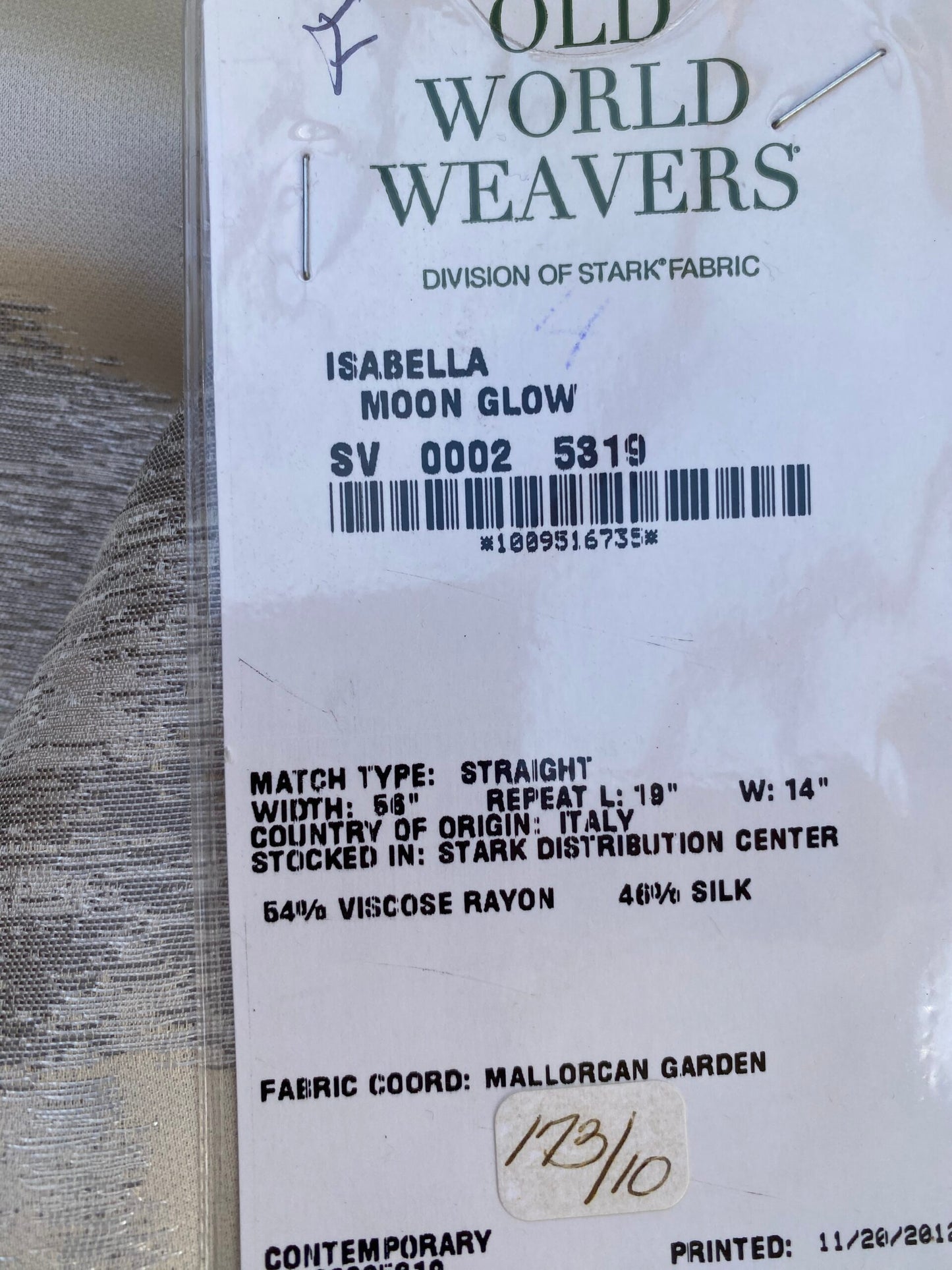 8 Berkbox73 Square Silk Blend by Old World Weavers Isabella Moon Glow Gray White MSRP USD 428/y