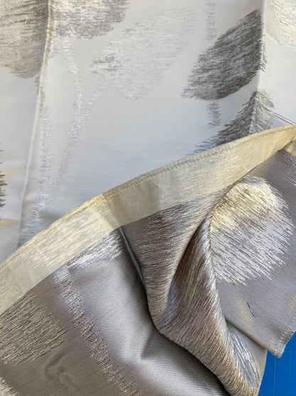 8 Berkbox73 Square Silk Blend by Old World Weavers Isabella Moon Glow Gray White MSRP USD 428/y