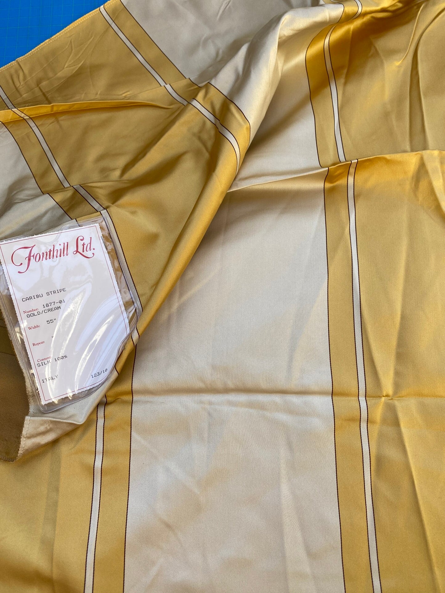 13 Berkbox73 Square Silk by Fonthill Caribu Stripe Gold Cream MSRP USD 200+/y