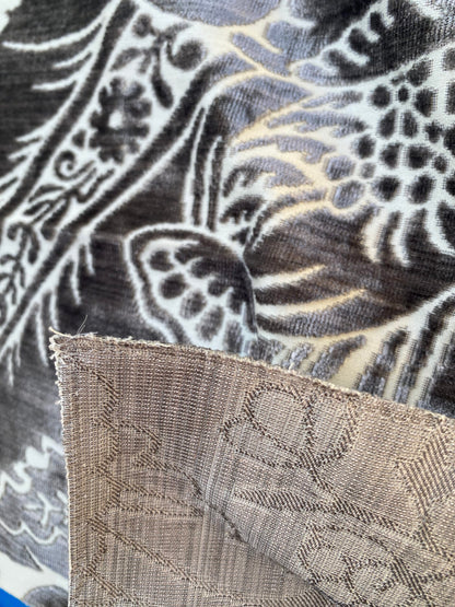 16 Berkbox73 Square Silk by Old World Weavers Welwyn Pewter 26"x26" MSRP USD 2332/y