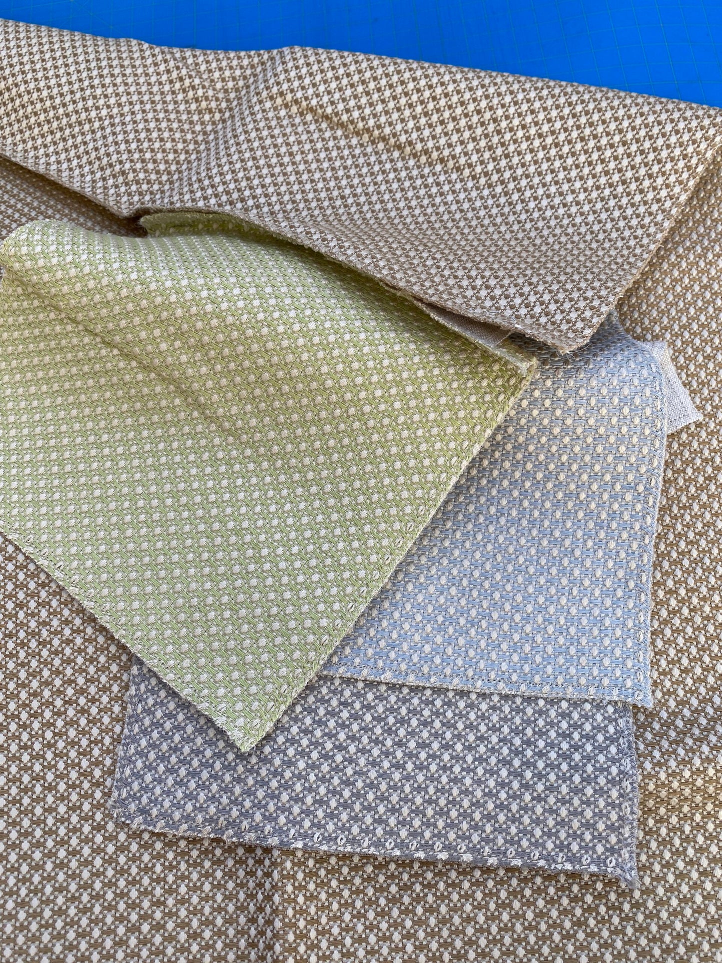 17 Berkbox73 Square Silk by Old World Weavers Mitchel Light Brown Small Scale Texture Plain Yellow MSRP USD 216/y