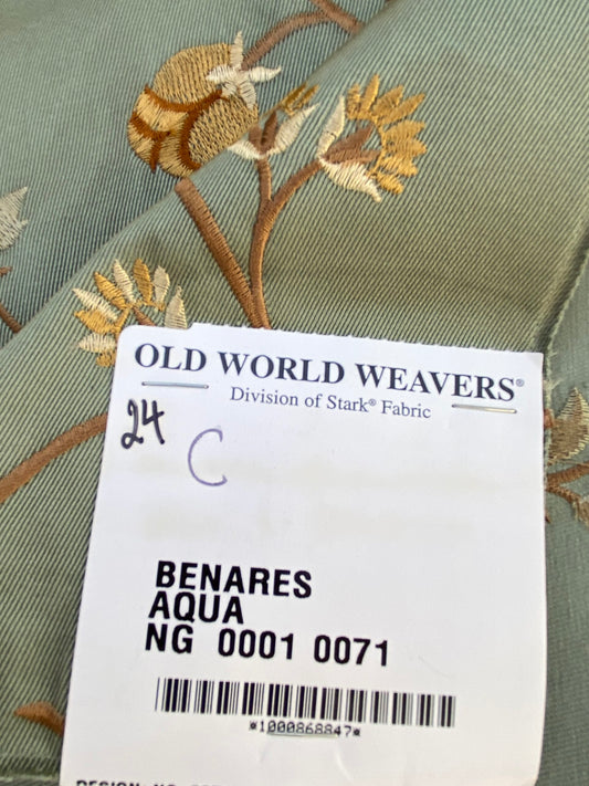 21 Berkbox73 Square Silk by Old World Weavers Benares Aqua Silk Embroidery 36"x 26" MSRP USD 250/y