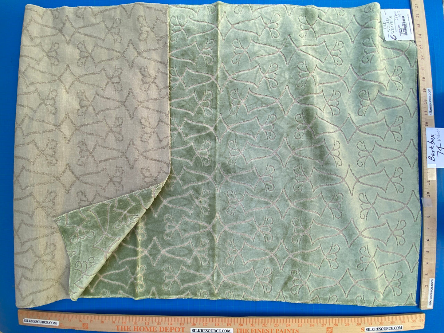 6 Berkbox74 Square Velvet by Old World Weavers Princess Aida Bamboo Green Cut Velvet Silky 1.4yd X 27"  MSRP USD 265/Y