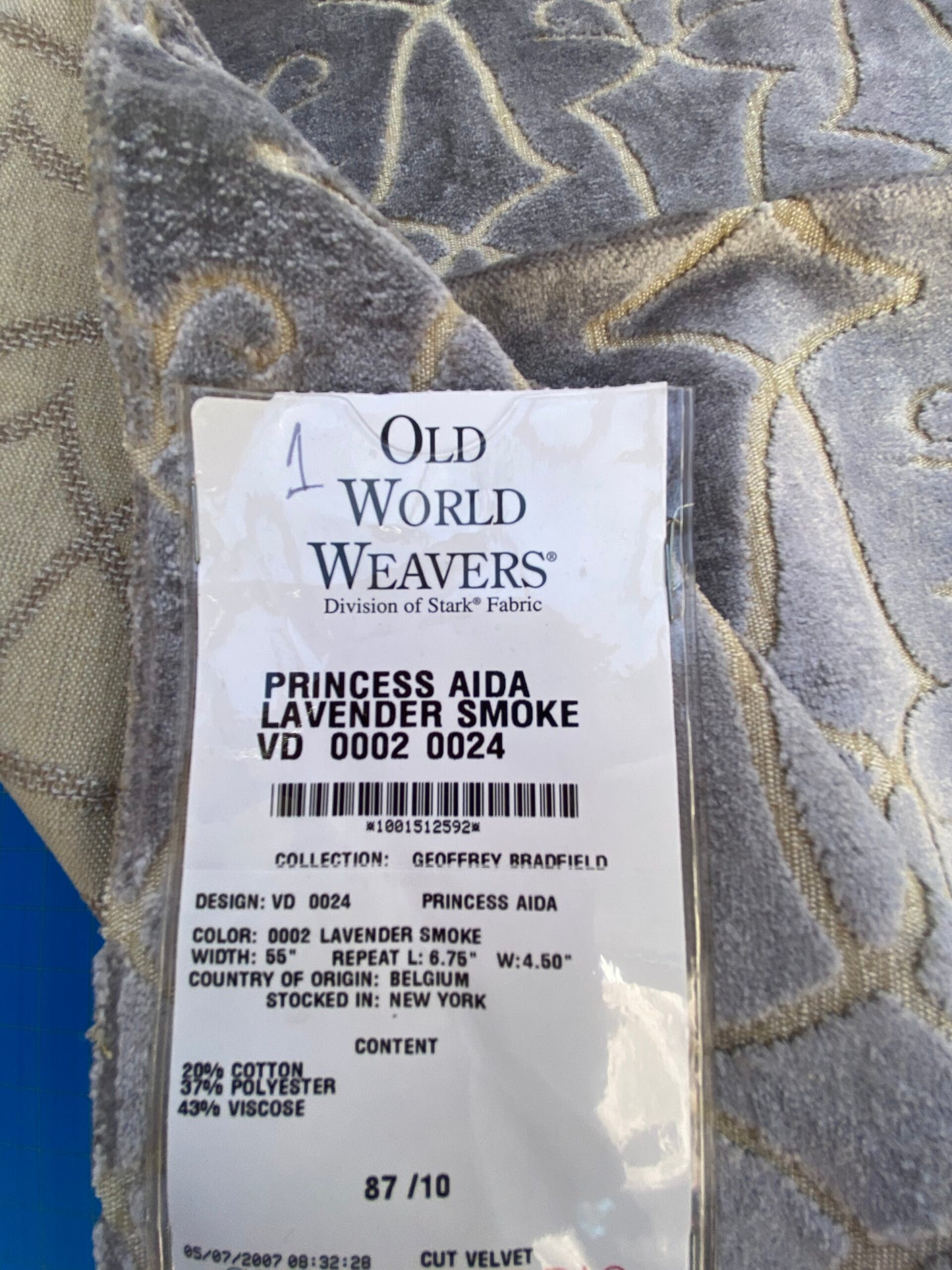 9 Berkbox74 Square Velvet by Old World Weavers Princess Aida Lavender Smoke Gray Cut Velvet Silky MSRP USD 265/Y