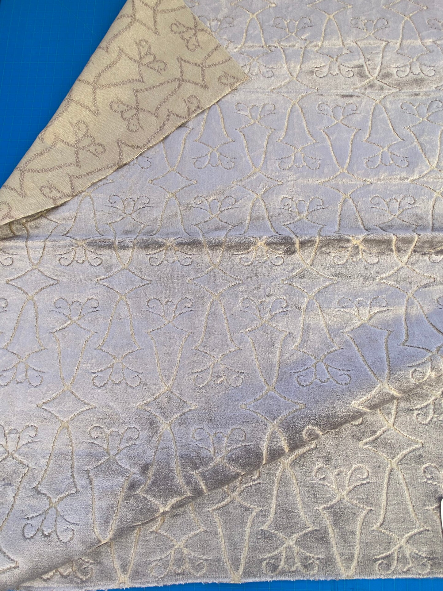 12 Berkbox74 Square Velvet by Old World Weavers Princess Aida Lavender Smoke Gray Cut Velvet Silky 1yd X 27" MSRP USD 265/Y