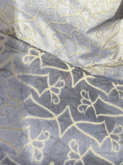 13 Berkbox74 Square Velvet by Old World Weavers Princess Aida Lavender Smoke Gray Cut Velvet Silky MSRP USD 265/Y