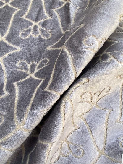 14 Berkbox74 Square Velvet by Old World Weavers Princess Aida Lavender Smoke Gray Cut Velvet Silky MSRP USD 265/Y