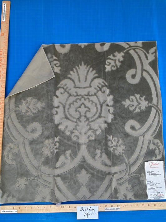 18 Berkbox74 Square Velvet by Fonthill Velours Savoie Grey Cloud Medallion MSRP USD 304/Y