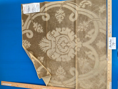 21 Berkbox74 Square Velvet by Fonthill Velours Savoie Beige Cloud Medallion MSRP USD 304/Y