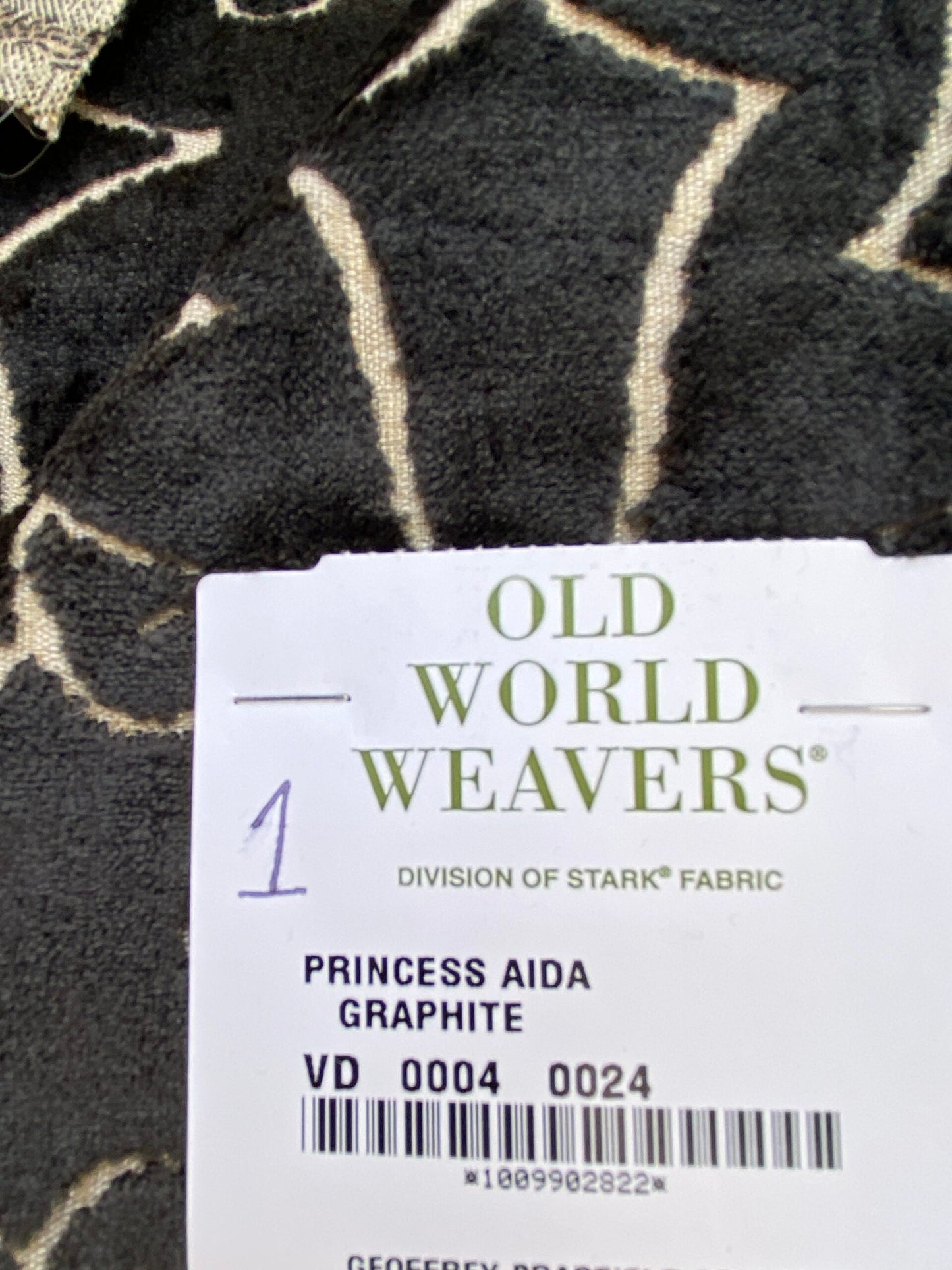 23 Berkbox74 Square Velvet by Old World Weavers Princess Aida Graphite Cut Velvet Silky Black MSRP USD 228/Y